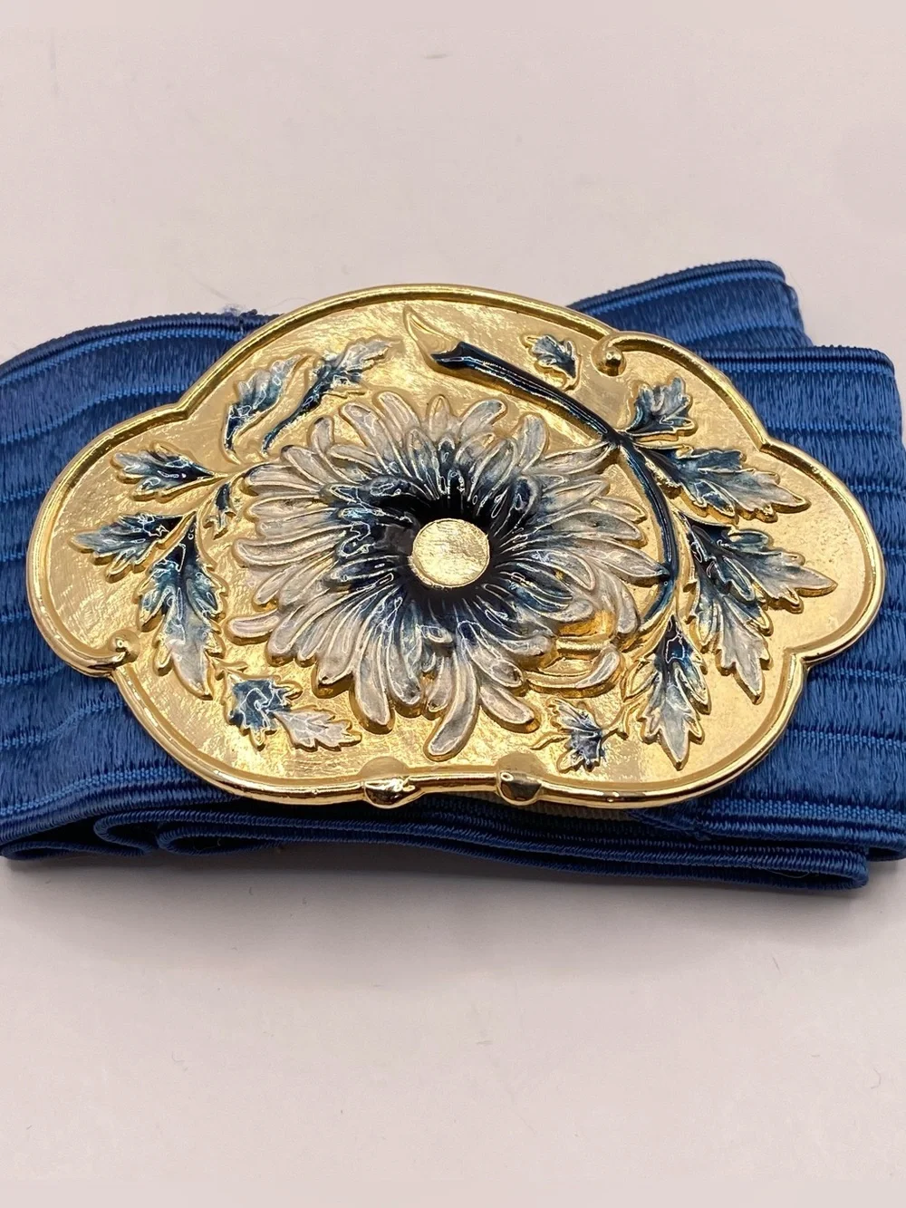 Vtg 80s Blue White Enamel Flower Belt Gold Interlocking Buckle Elastic Cinch